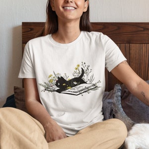 Floral Cat Shirt, Cat Lover Shirt, Cat Book Shirt, Cat Lover Gift, Gift for Her, Cat Mom Shirt Gift, Cute Cat Shirts, Cute Book Cat Shirt