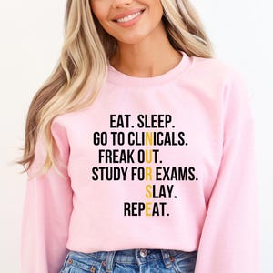 Custom Nursing School Sweatshirt, Nursing School Gift, Funny Nursing School Sweat, Nursing Student Sweat, Nursing Student Gift, Future Nurse bild 2