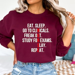 Custom Nursing School Sweatshirt, Nursing School Gift, Funny Nursing School Sweat, Nursing Student Sweat, Nursing Student Gift, Future Nurse bild 4