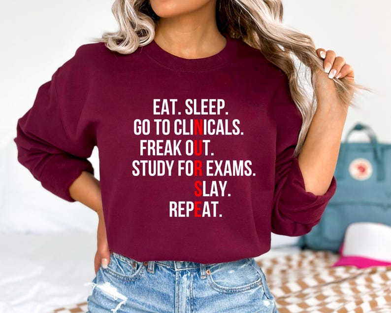 Custom Nursing School Sweatshirt, Nursing School Gift, Funny Nursing School Sweat, Nursing Student Sweat, Nursing Student Gift, Future Nurse bild 4