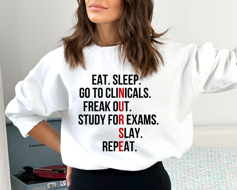 Custom Nursing School Sweatshirt, Nursing School Gift, Funny Nursing School Sweat, Nursing Student Sweat, Nursing Student Gift, Future Nurse bild 6