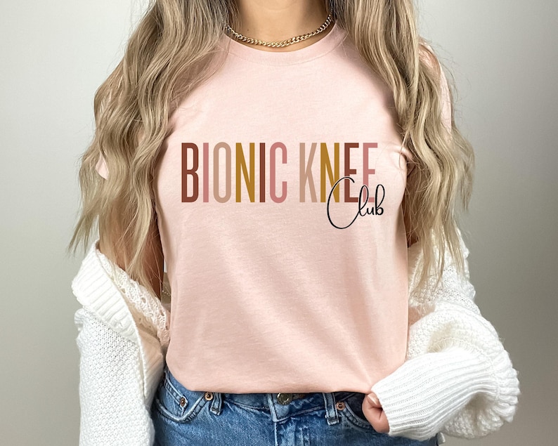 Camiseta del Club de Rodilla Biónica para regalo de reemplazo de rodilla, sudadera de cirugía de rodilla, camiseta postoperatoria de rodilla nueva, camiseta de reemplazo de rodilla para el día de la cirugía imagen 5