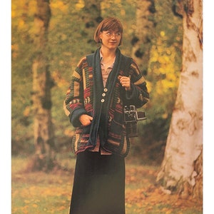 Digitalt mönster med stickad lapptäcke och randig jacka från 1990-talet