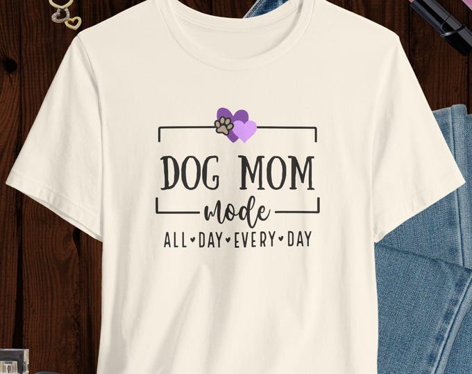 Dog Mom Tee