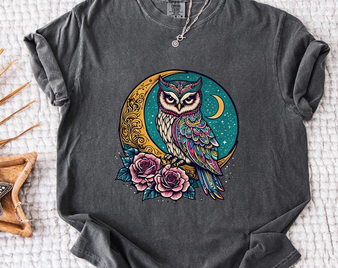Moon Owl T-Shirt Moon Tee Owl Shirt Graphic Nature Animal Lover Gift Witchy Clothing