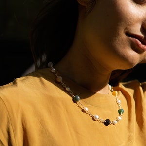 Mobile phone chain NEPTUN