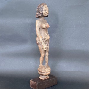 Vintage Uniquely Carved Appealing Wood Bathing Woman Central Java Indonesia 12&quot; Home Decor Gift