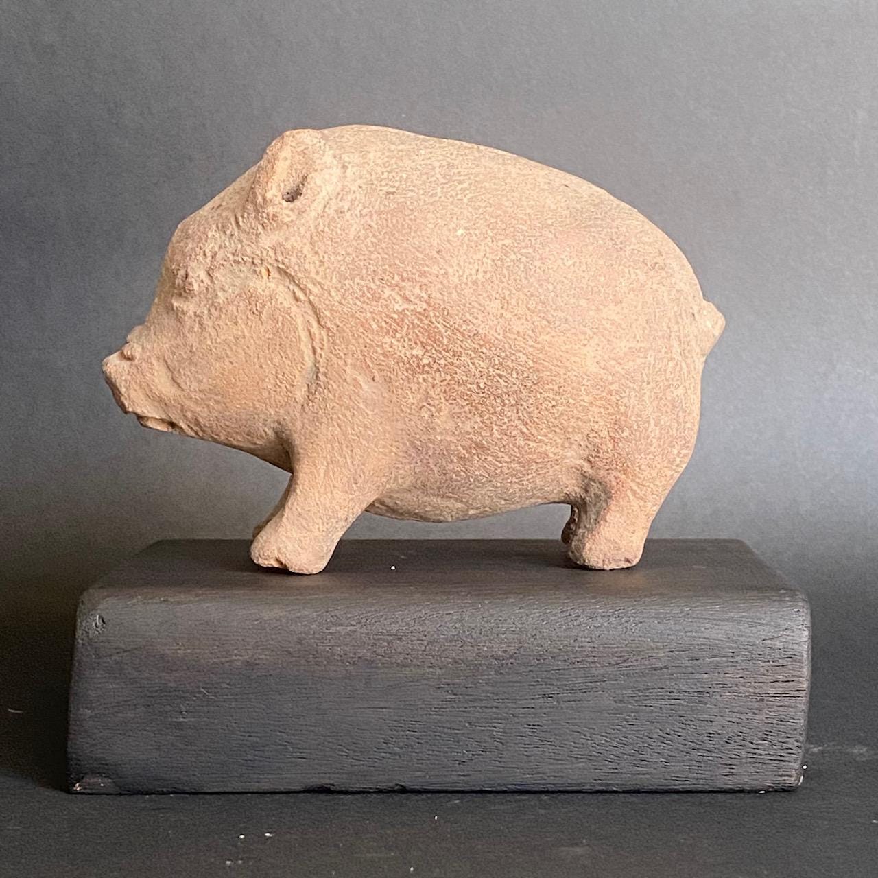 HAND MADE IN INDONESIAインドネシア製木製豚型置物