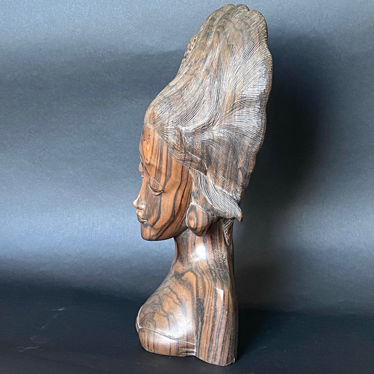 【ヴィンテージアート！インドネシア・バリ】バリ美女胸像 ヴィンテージアート！インドネシア・バリ】バリ美女胸像 - メルカリ