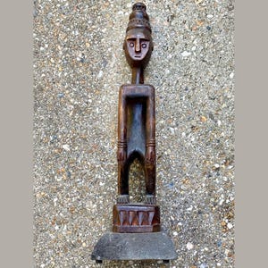 Vintage Dayak Ancestor Figure: Hand Carved Tribal Art, Kalimantan Indonesia