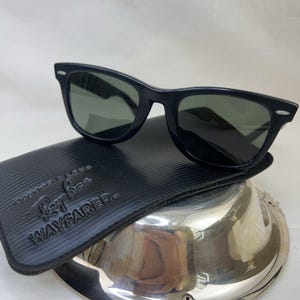 Ray-Ban WAYFARER ヴィンテージ ブラック B&L5022 Vintage B&L Ray Ban USA Wayfarer 5022 50mm Black frame