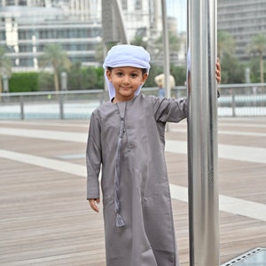 Grey Emirati Boys Jubba Thobes Jubbah Jubba Thawb Kandora Dishdasha Jalabiya Kaftan Qamis Mens Islamic Clothing