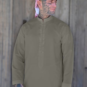 Mens Emerald Green Bahraini Thobe, Kondura, Jubba for men, mens thobe