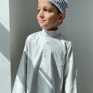 Light Green Saudi Baby Jubba Thobes Jubbah Jubba Thawb Kandora Dishdasha Jalabiya Kaftan Qamis Mens Islamic Clothing