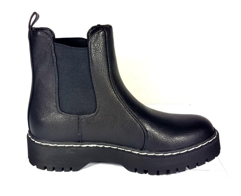 Christmas Sincerely Jules Women's Hippie Chelsea Boots Black shoes leather sz 8.5, sz 6 NEW image 2