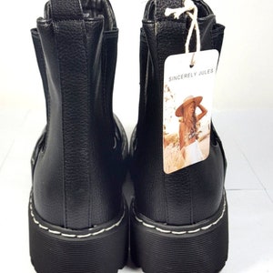 Christmas Sincerely Jules Women's Hippie Chelsea Boots Black shoes leather sz 8.5, sz 6 NEW image 3