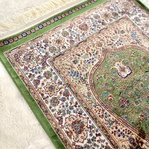 Thick Prayer Mat Green Prayer Rug Prayer Rug For Muslim Prayer Mat Islam Prayer Mat Luxury Prayer Rug Gebetsteppich Tapis de Prière