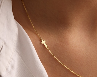 Collar con cruz pequeña de oro de 14 quilates, collar con cruz lateral de oro, collar con cruz de lado, colgante de cruz delicado, regalo para ella, regalos para el Día de la Madre