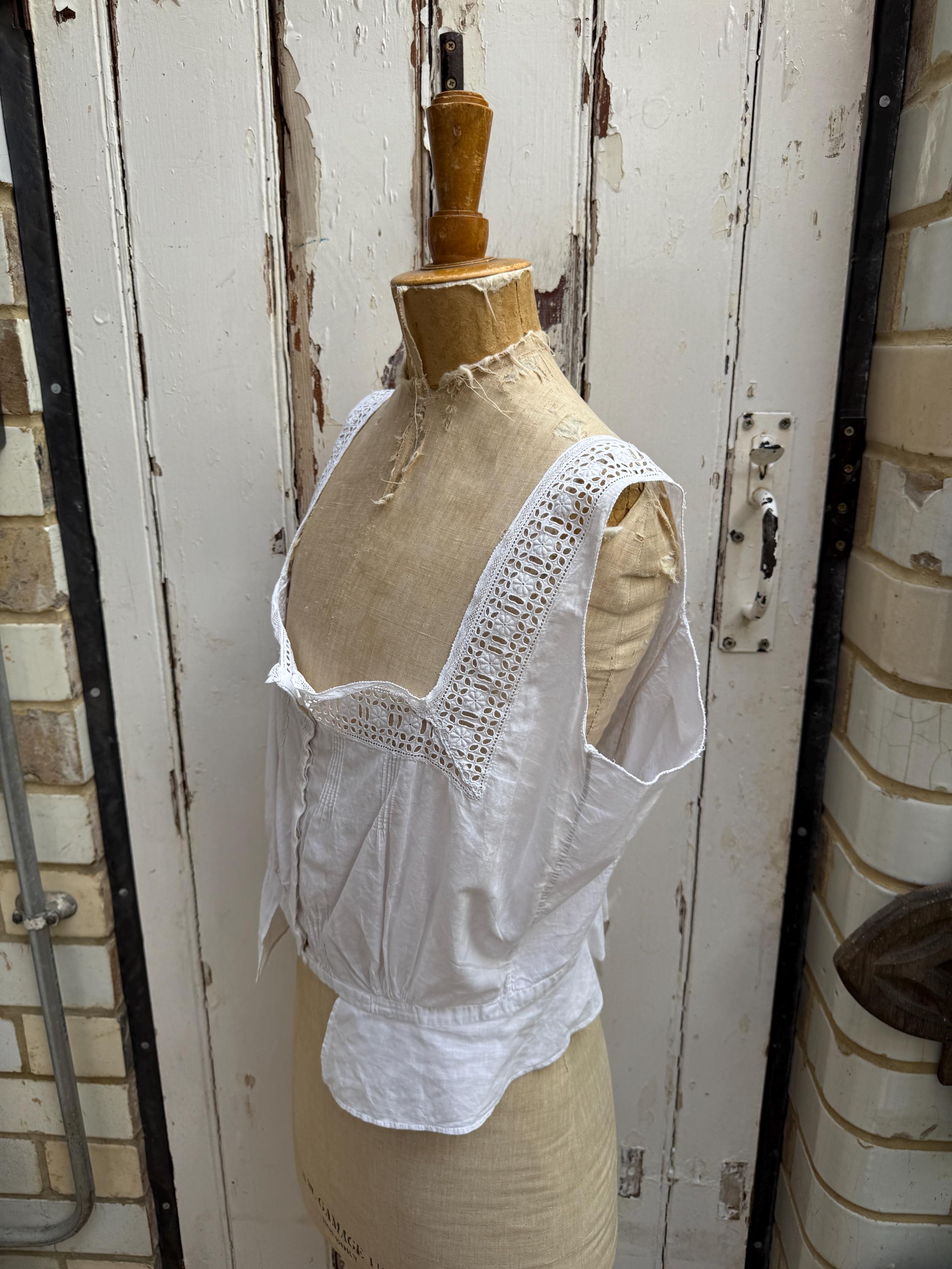 トップス France antique camisole corset cover Antique White Cotton Camisole Top Corset Cover With Cut Out Detail