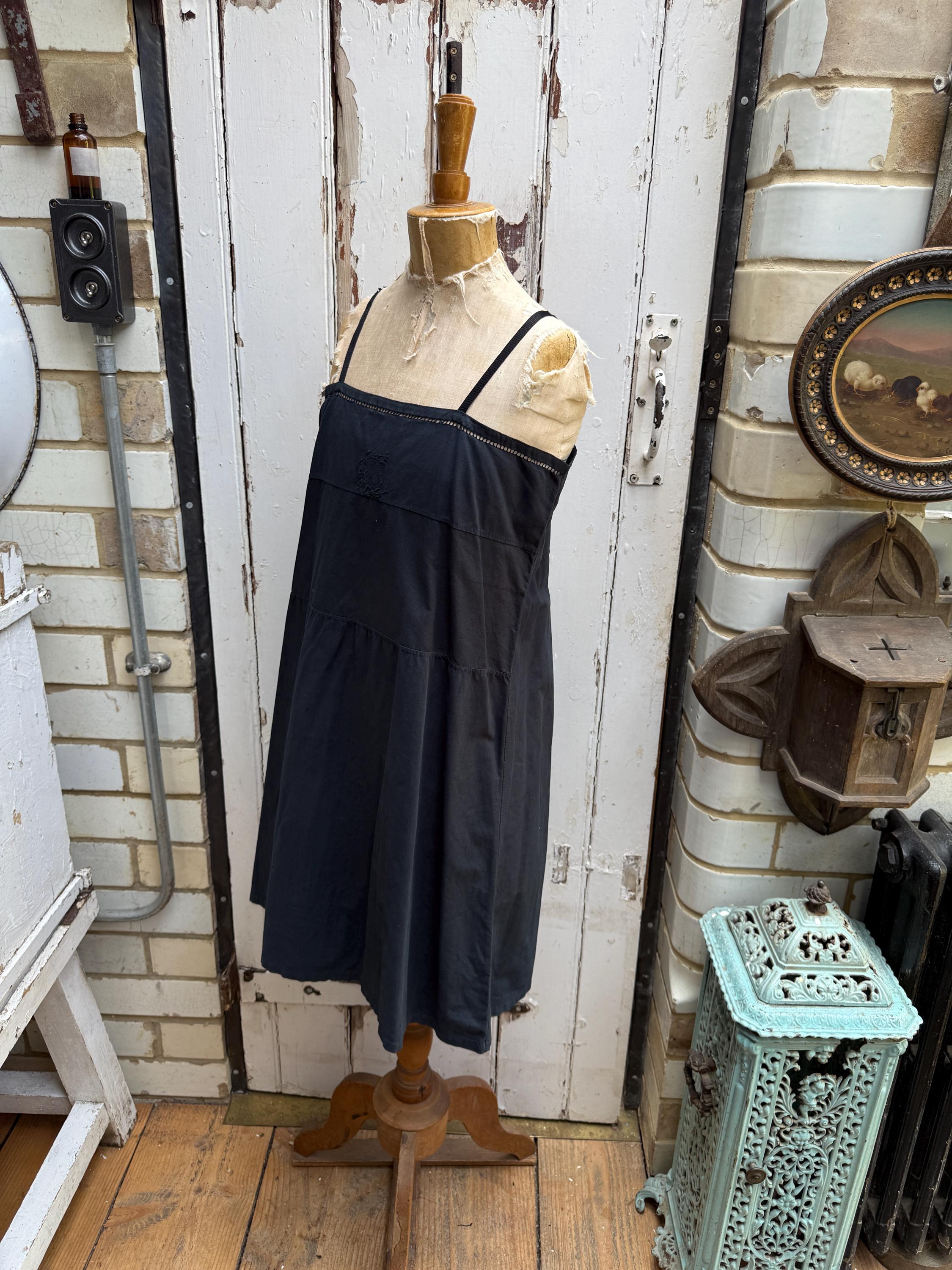 アンティークフランス製ブラックコットンスリップドレス（刺繍