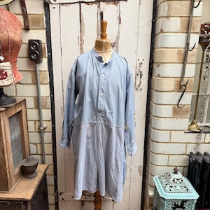 Camisa de dormir antigua vintage francesa a cuadros azules de algodón cálido, talla M
