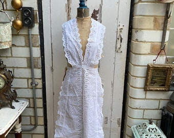 Antique white linen pinafore apron with cut out detail size S