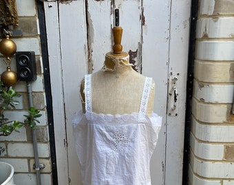 Antique white cotton camisole top with lace top and cut out detail size M