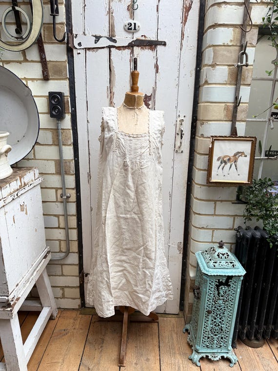 chinese dress ladies Grace Linen Shift Dress with Fringed Hem – Montaigne Paris
