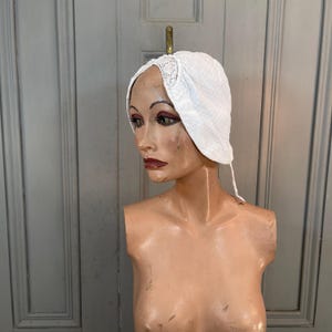 Antique white textured cotton bonnet cap with lace front and ties size S