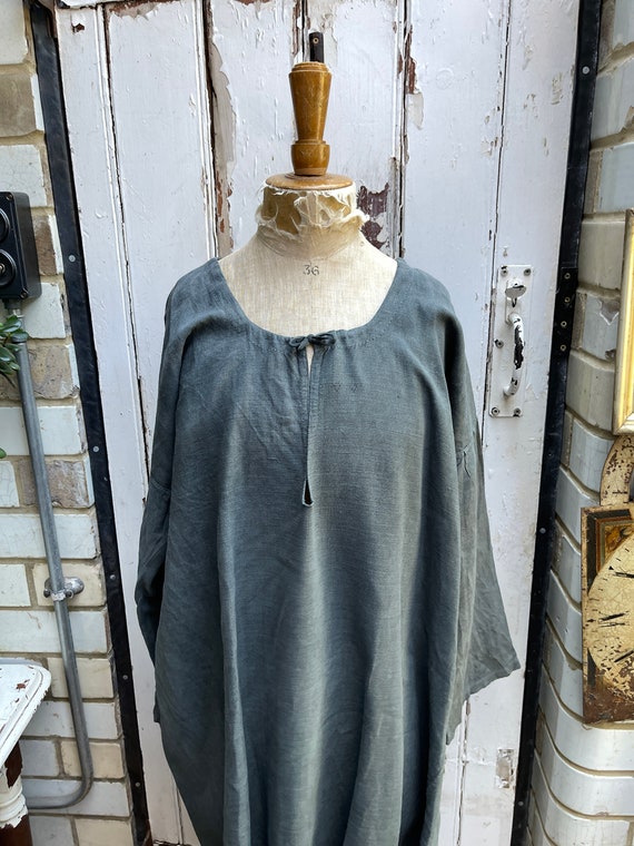 Antique French khaki green linen smock dress with… - image 2