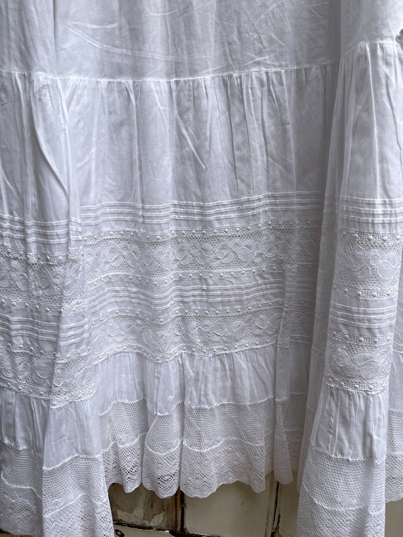 Antique handmade long white cotton skirt with tie… - image 7
