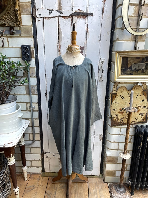 Antique French khaki green linen smock dress with… - image 1
