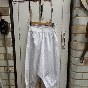 Antique white cotton bloomers with lace trim size S