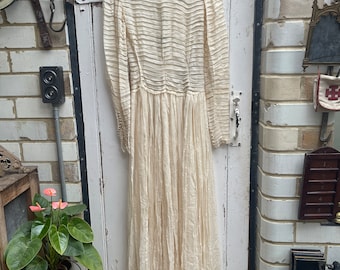 Antique cream silk dress with pintuck detail size XS UK 6/8