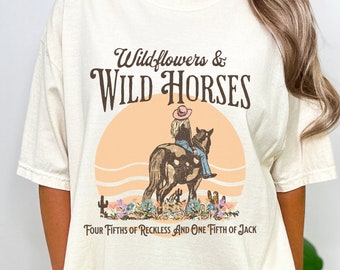Nashville Shirt | Country Concert Top for Lainey Wilson Fan | Wildflowers & Wild Horses Western Shirt for Her | Oversized Rodeo T-Shirt