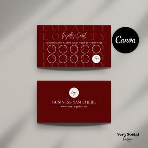 Może przedstawiać: Dwie bordowe karty lojalnościowe. Na górnej karcie widnieje napis "Loyalty Card" oraz "Purchase any 9 items & get your 10th for free." Posiada dziesięć kółek. Na dolnej karcie znajduje się logo, "Business Name Here" i adres strony internetowej.