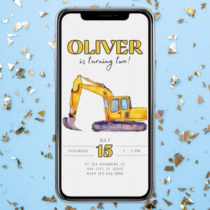 K&ouml;nnte beinhalten: Eine digitale Einladung zu einer Geburtstagsfeier. Die Einladung zeigt einen gelben Bagger auf wei&szlig;em Hintergrund. Der Text auf der Einladung lautet "Oliver wird zwei!" und enth&auml;lt Datum, Uhrzeit und Ort der Feier.