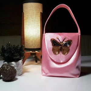 Schmetterling Tasche Englisch Video Anleitung & PDF Schnittmuster / Schnittmuster / Satin Tasche/ Tasche Hochzeit / DIY Handwerk / Mini Handtasche / klassische Tasche /rosa