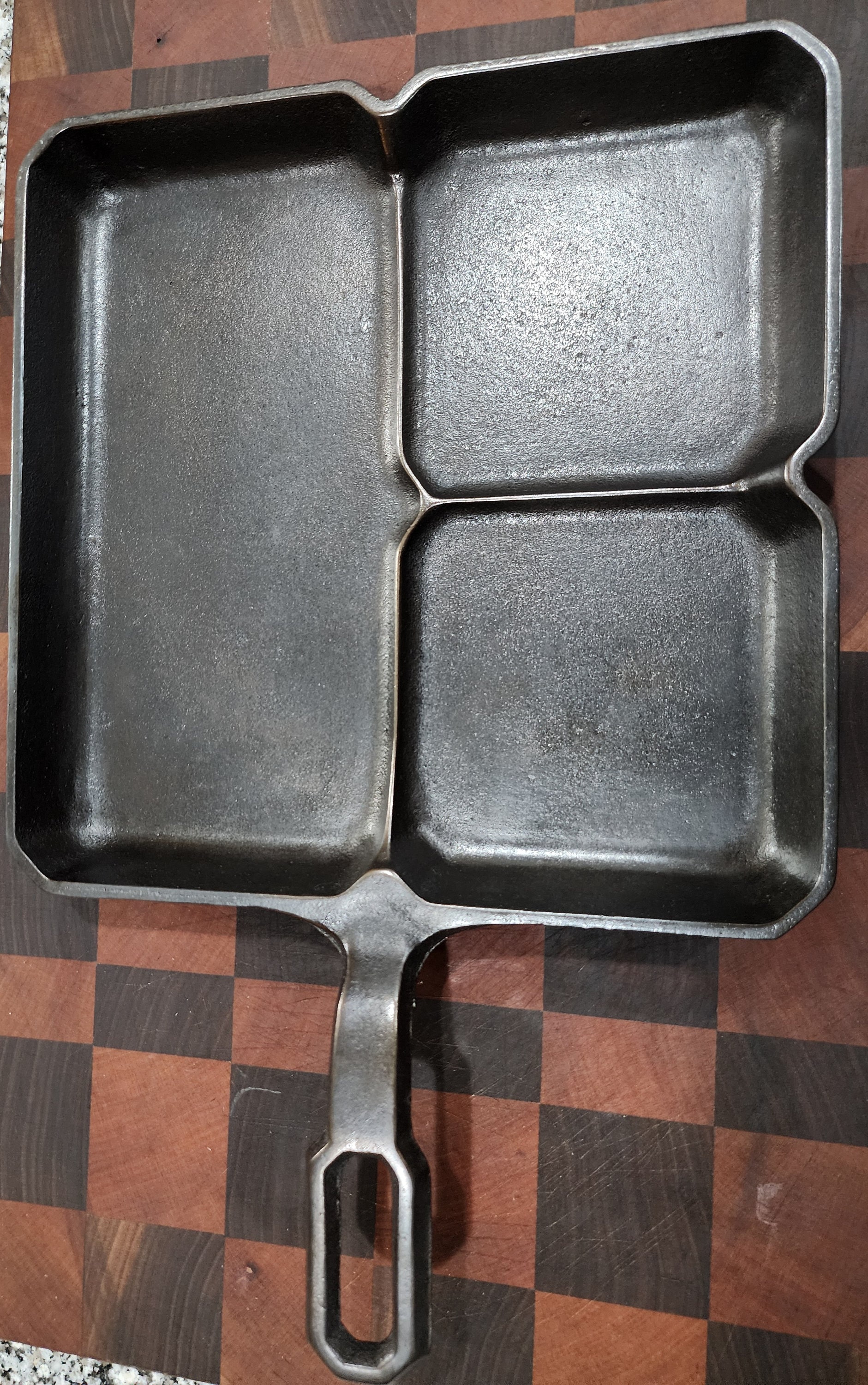 Griswold 666 Colonial Breakfast Skillet SBL Without EPU. Square