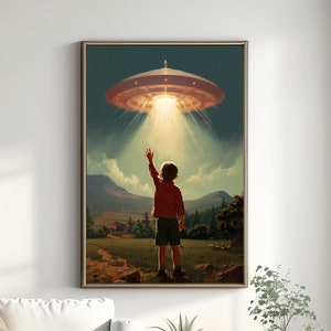 K&ouml;nnte beinhalten: Ein Gem&auml;lde, das ein Kind zeigt, das die Hand zu einer fliegenden Untertasse am Himmel ausstreckt. Das Kind tr&auml;gt ein rotes Hemd und blaue Shorts. Die Untertasse leuchtet hell.