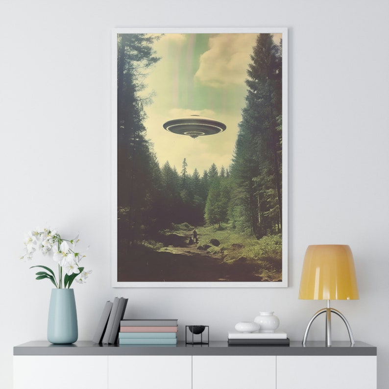 UFO Poster, große UFO Wand, große gerahmte Kunst, Wohnkultur, Trippy Wandkunst, UFO Raumschiff Kunstwerk, Wohnzimmer Dekor, großer Kunstdruck Bild 8