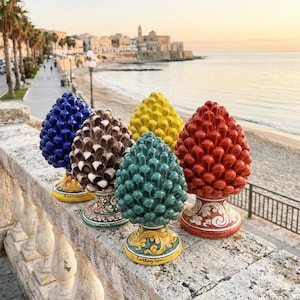Piña de cerámica Cerámica siciliana - Piña de cerámica decorativa, Caltagirone, artesanía siciliana, pintada y decorada a mano H21