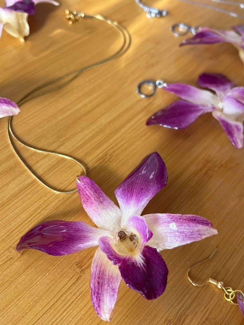 Purple Orchid Necklace image 3