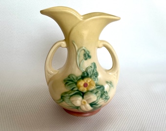 Vintage Hull Vase Wildflower Pattern