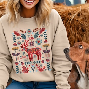 Scandinavian Christmas Sweatshirt, Norwegian Folk Art Sweater, Cottage Core Hygge Botanical Sweatshirt, Vintage Nordic Christmas Crewneck
