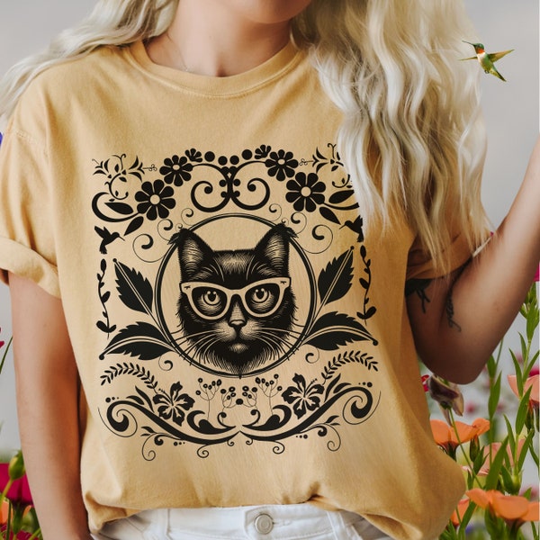 Camisa Floral de Gato Negro Comfort Color®, Camisas de Gato para Mujer, Camisa Cottagecore para Amantes de los Gatos, Regalo para Amantes de los Gatos, Camisa de Gatito Adorable, Camiseta Elegante de Gato
