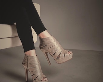 Charlotte Russe Platform Sandals Womens 6 Gold Glitter Caged Stiletto Heels Y2K