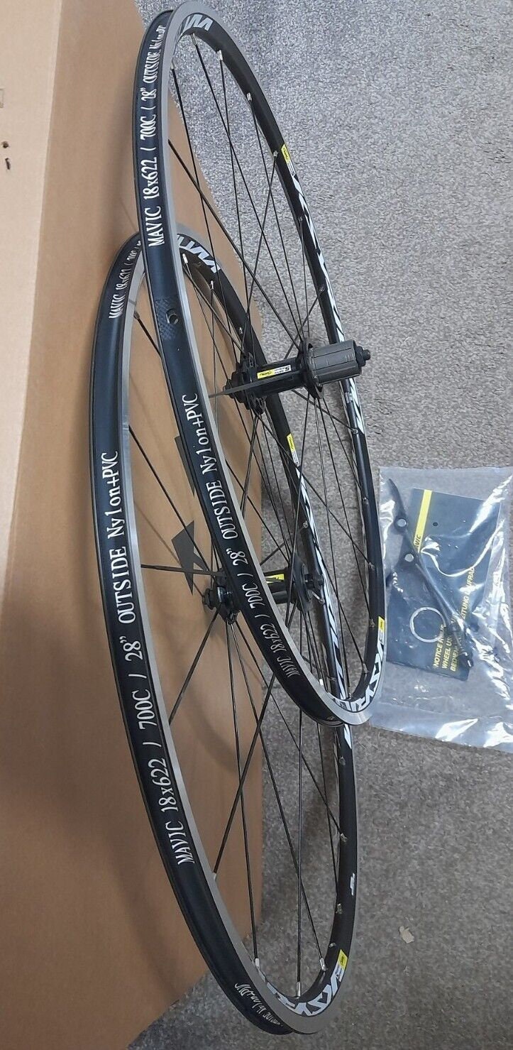 Mavic Ksyrium Equipe S 700c UST Clincher Road Wheelset, Rim Mavic Ksyrium Equipe S 700c UST Clincher Road Wheelset, Rim