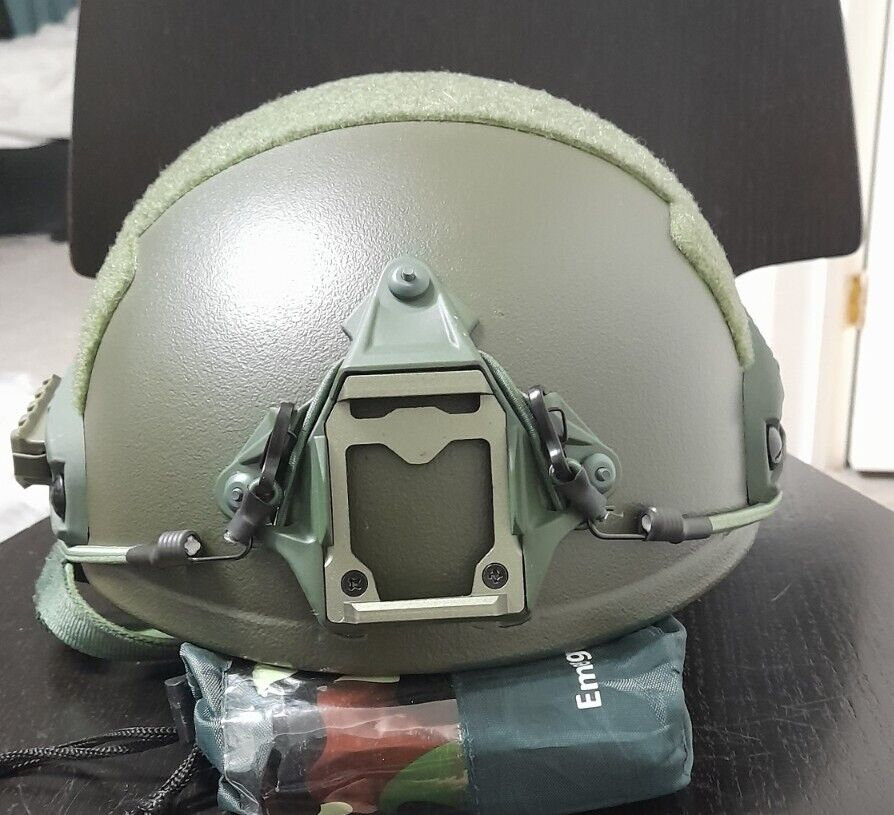 ECH Bulletproof Combat Helmet Nij 3a Uhmwpe Battleskin
