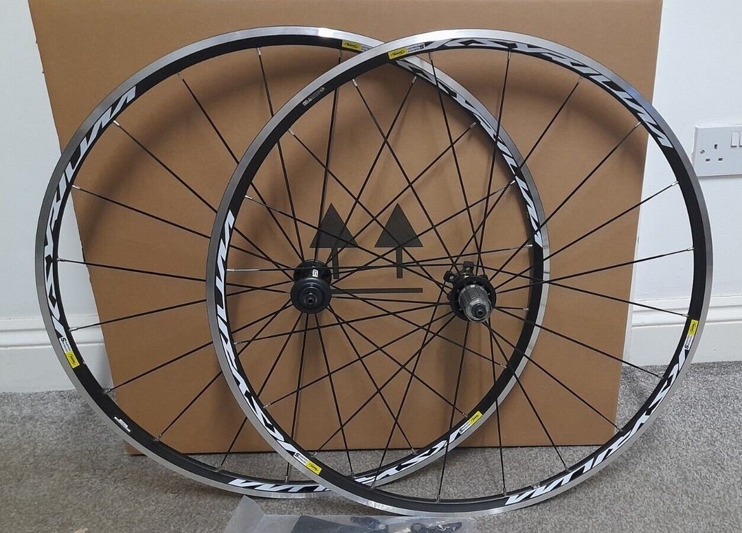 Mavic Ksyrium Equipe S 700c UST Clincher Road Wheelset, Rim Mavic Ksyrium Equipe S 700c UST Clincher Road Wheelset, Rim